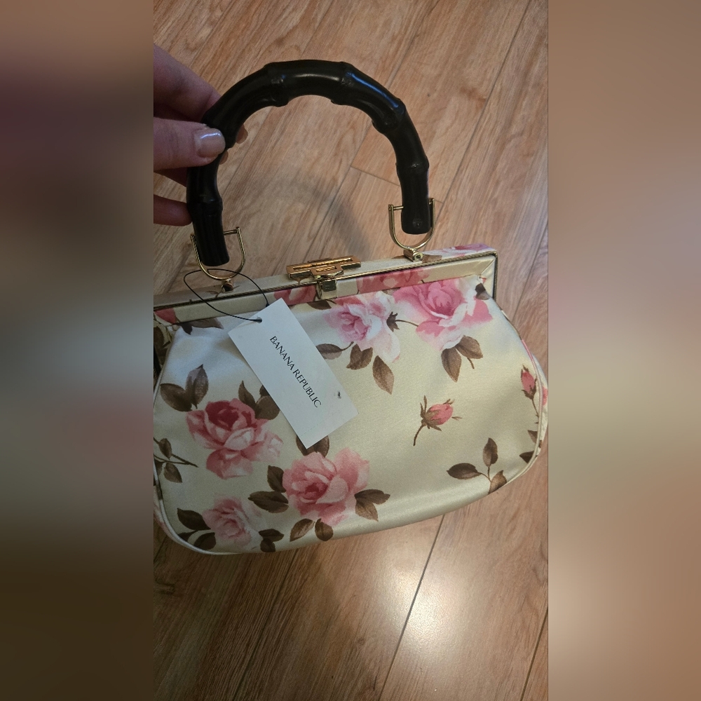 Silk Cute Bag Banana REPUBLIC